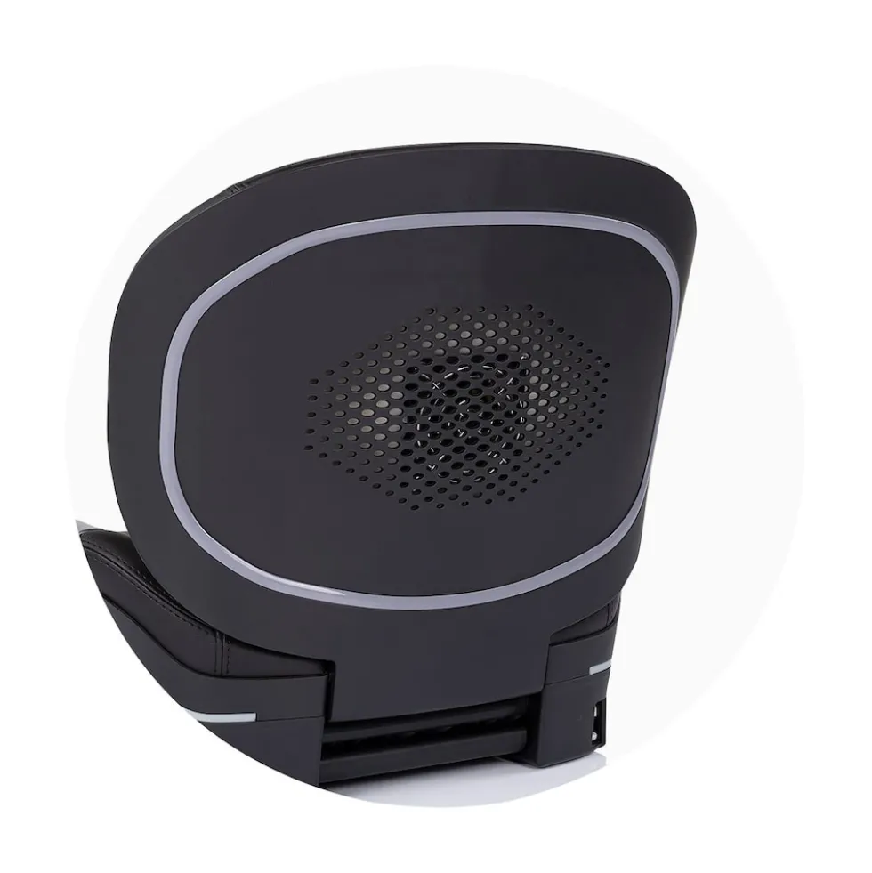 Chipolino Sitzerhöhung Genesis Smart i-Size 125-150 cm Isofix Kühlung Heizung schwarz
