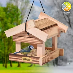 dobar Vogelfutterhaus geflammt