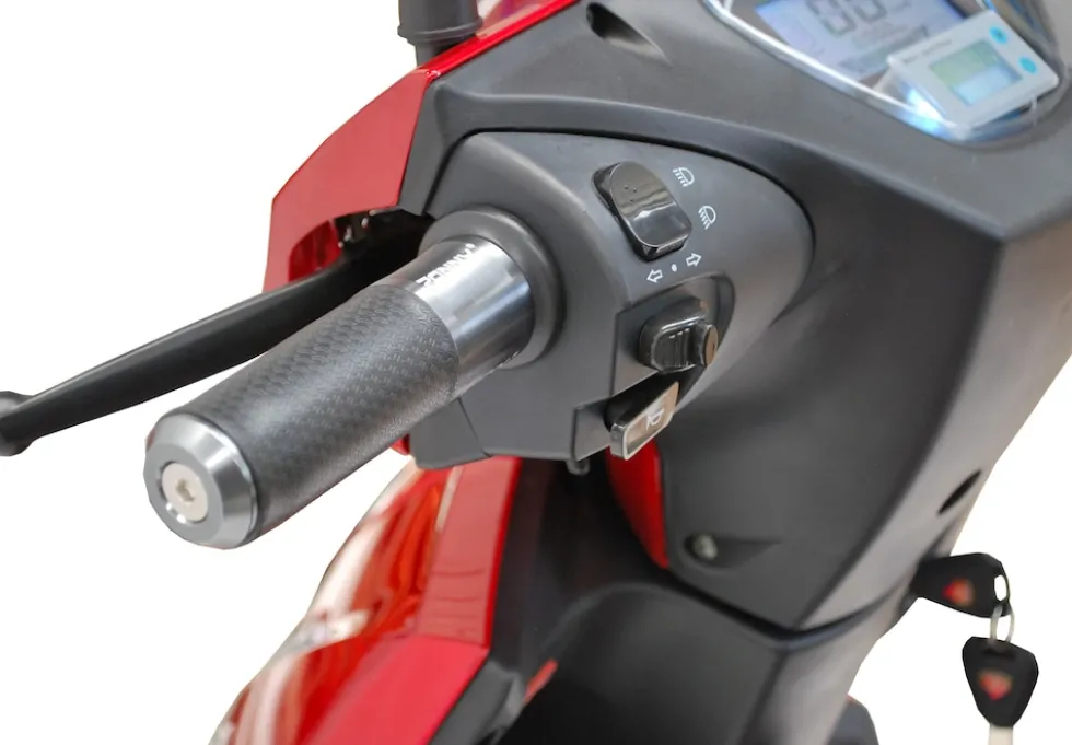 ECO ENGEL 504, Elektromobil 25 km/h mit Li-io 30 AH Akku, Rot