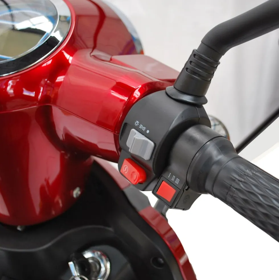 ECO ENGEL 510 Rot mit Dach, Elektromobil