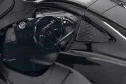 JAMARA McLaren P1 1:14 schwarz 2,4GHz Tür manuell