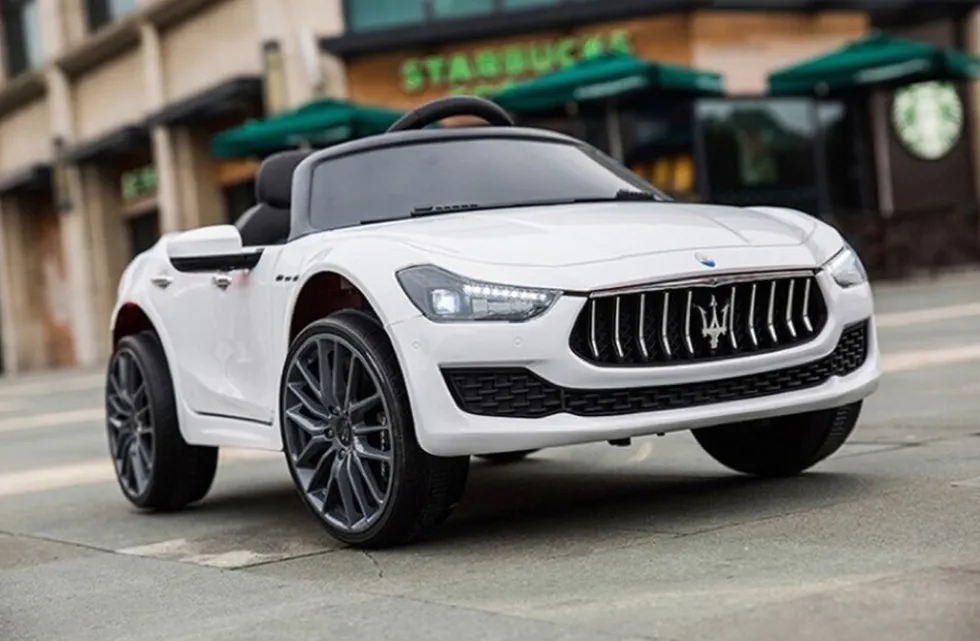 TPFLiving Elektro-Kinderauto Maserati Ghibli weiß